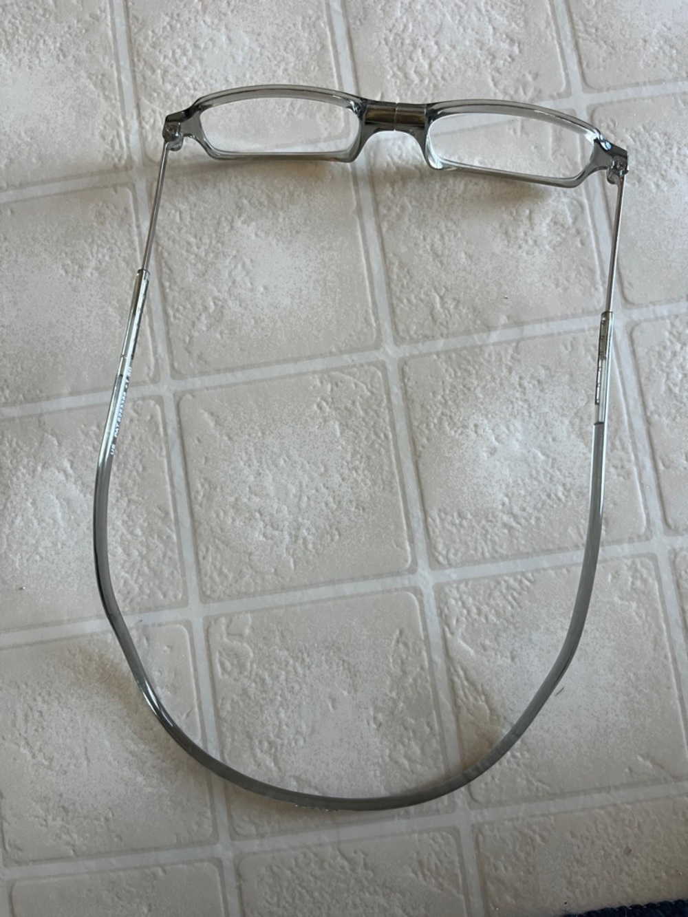 Clear Rectangular Reading Glasses - Transparent Frame. Strength 1.50
